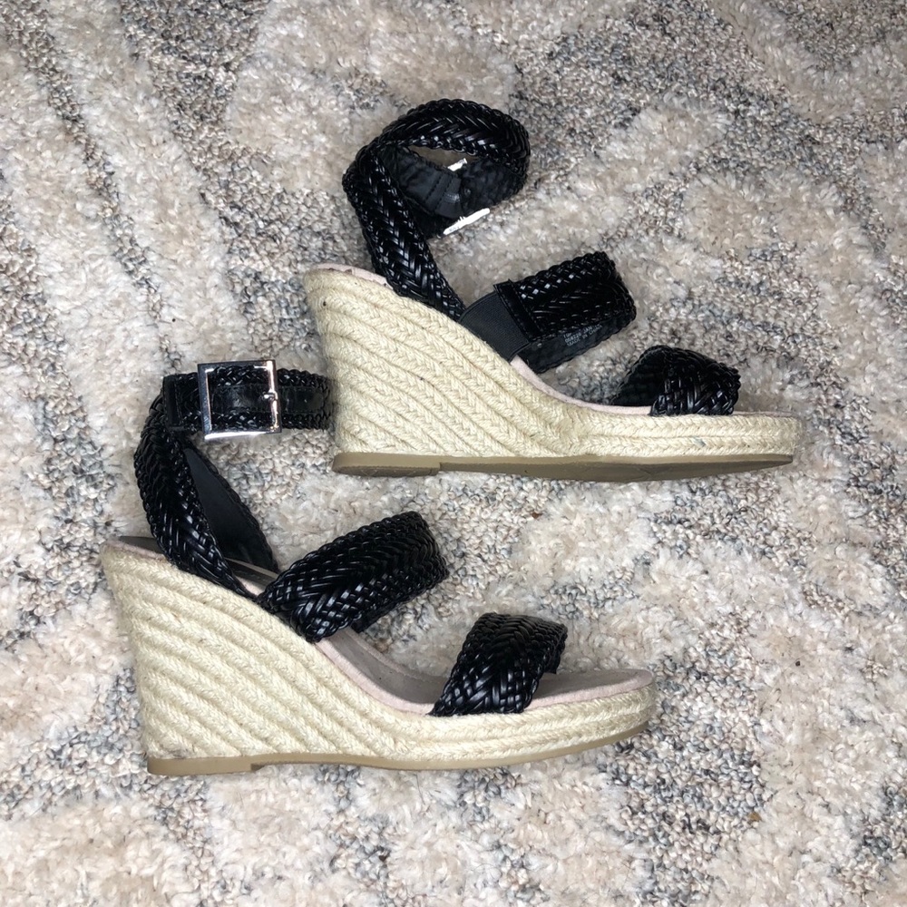 Apostrophe wedges